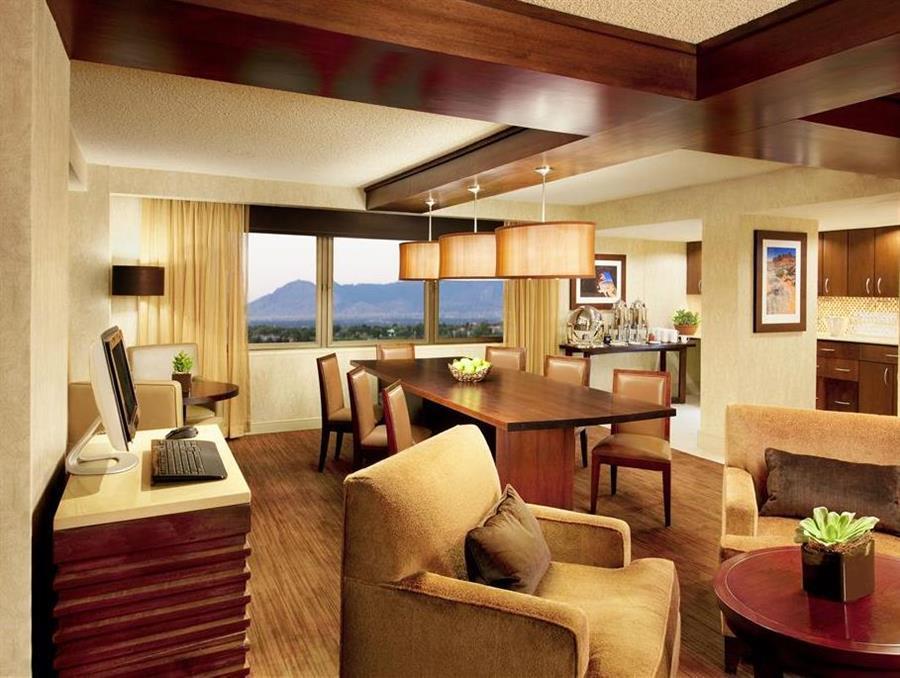 Sheraton Albuquerque Airport Hotel Buitenkant foto